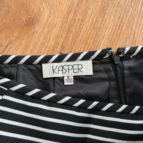 KASPER Mid Rise Mid Thigh Pencil Skirt Horizontal Stripe B/W Women’s Size 6 - Picture 7 of 8